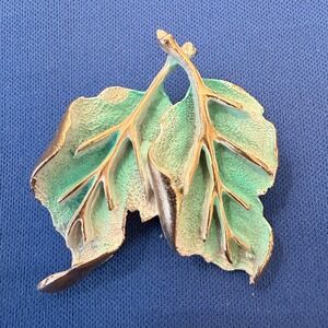 Vintage Gold Tone Mint Green Verdigris Double Leaf Brooch Pin Textured Nature